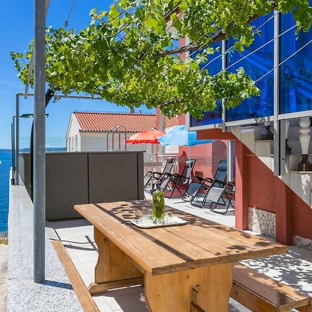 Family Friendly Apartments With A Swimming Pool Businci, Ciovo - 11232 Trogir Exterior photo