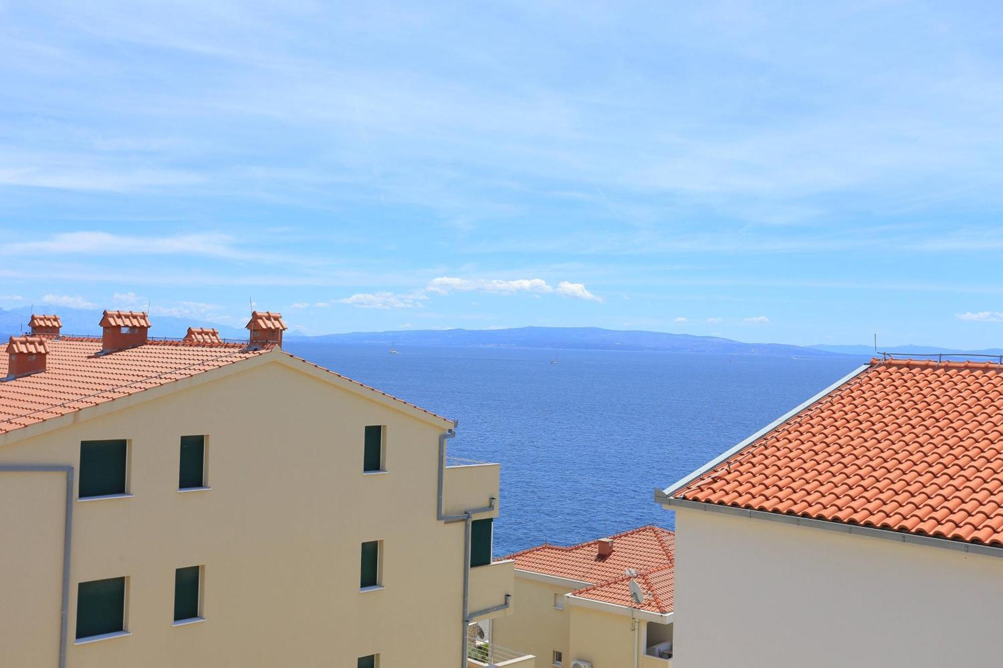 Family Friendly Apartments With A Swimming Pool Businci, Ciovo - 11232 Trogir Exterior photo