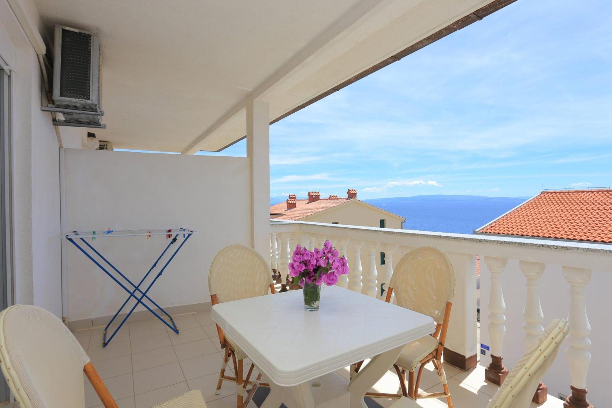 Family Friendly Apartments With A Swimming Pool Businci, Ciovo - 11232 Trogir Exterior photo